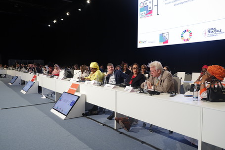 Mesa redonda de alcaldes y ministros: Buscando soluciones multilaterales para el futuro de nuestro planeta en el WUF 10